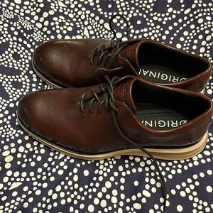 Men’s Cole Haan Zero Grand. Little scuff on top right. You can see in the pic